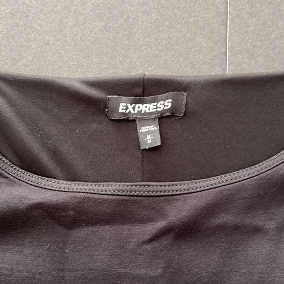 EXPRESS DRESS! - Picture 6 of 7